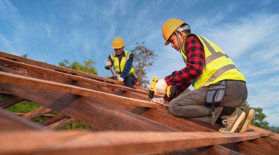 Expert Emergency Roof Repairs services in La Plata, MO